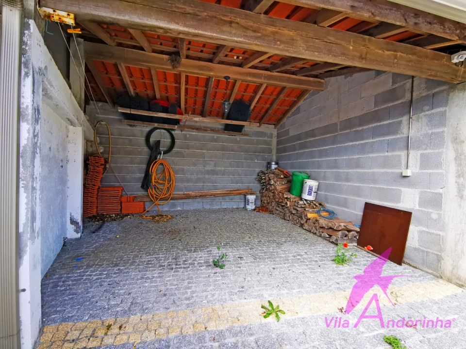 Moradia T2 para Venda em Chafe Foto 25