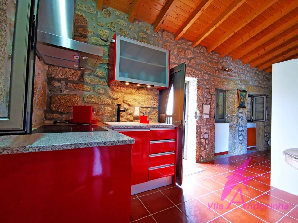 Moradia T2 para Venda em Chafe Foto 15