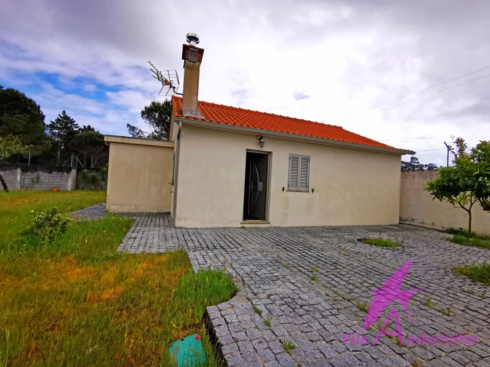 Moradia T2 para Venda em Chafe Foto 24