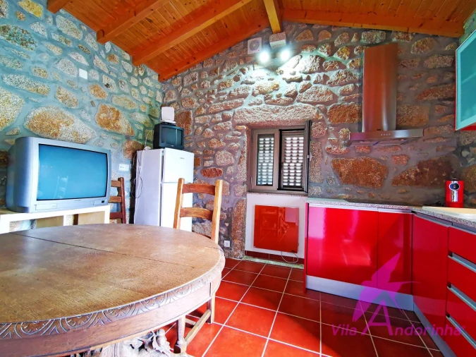 Moradia T2 para Venda em Chafe Foto 14