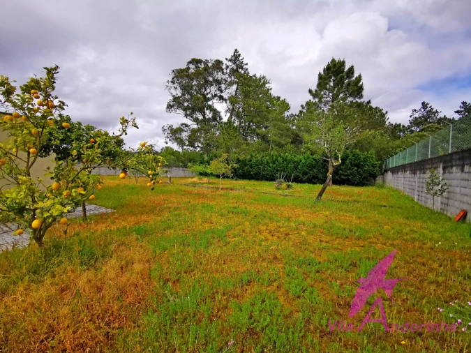 Moradia T2 para Venda em Chafe Foto 33