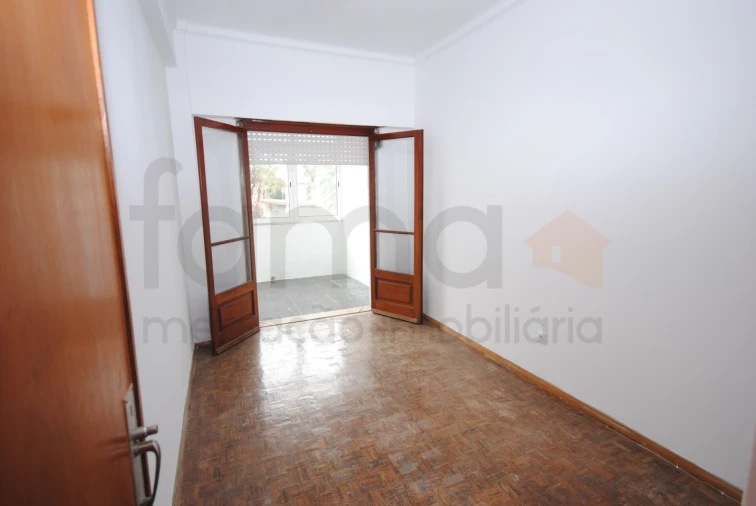 Apartamento T2 para Venda em Oeiras e São Julião da Barra, Paço de Arcos e Caxias Foto 4