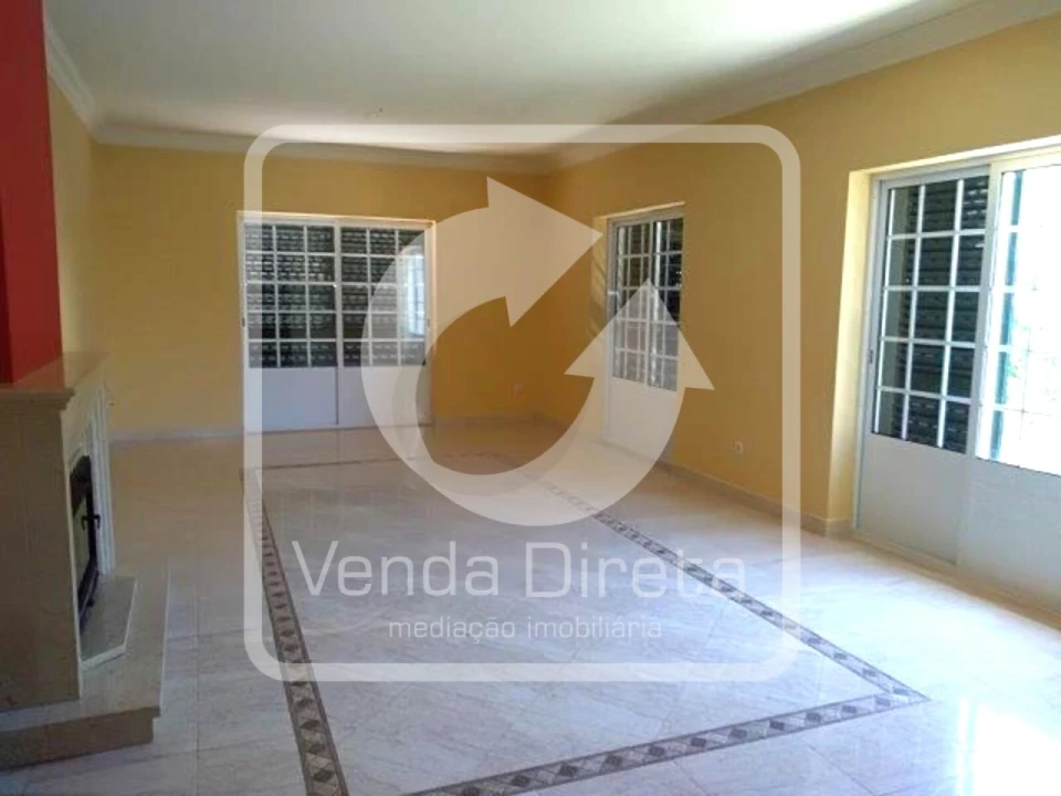 Moradia T3 para Venda em Benavente Foto 5