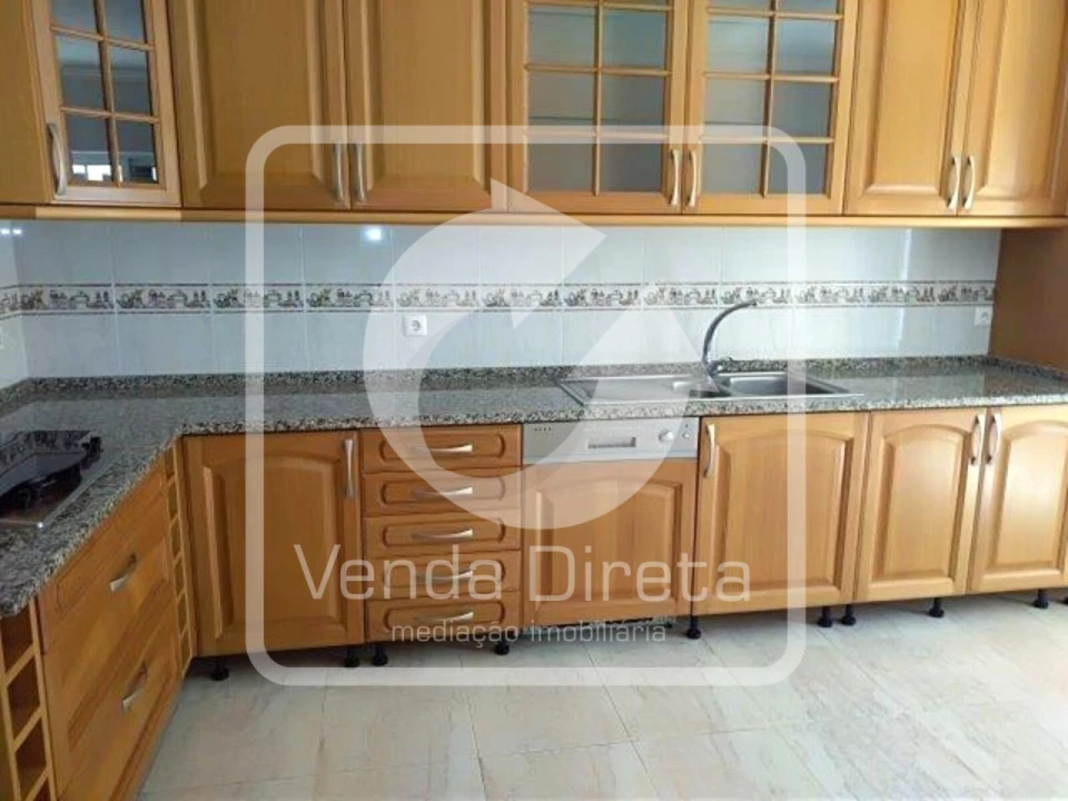 Moradia T3 para Venda em Benavente Foto 6