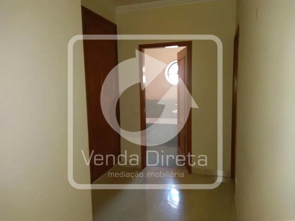 Moradia T3 para Venda em Benavente Foto 13