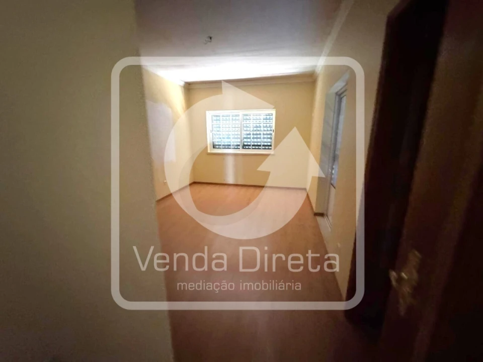 Moradia T3 para Venda em Benavente Foto 33