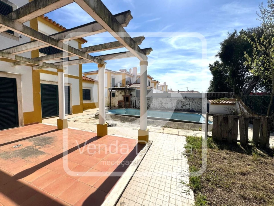 Moradia T3 para Venda em Benavente Foto 39