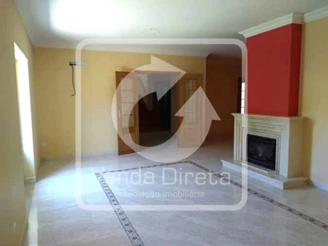 Moradia T3 para Venda em Benavente Foto 4