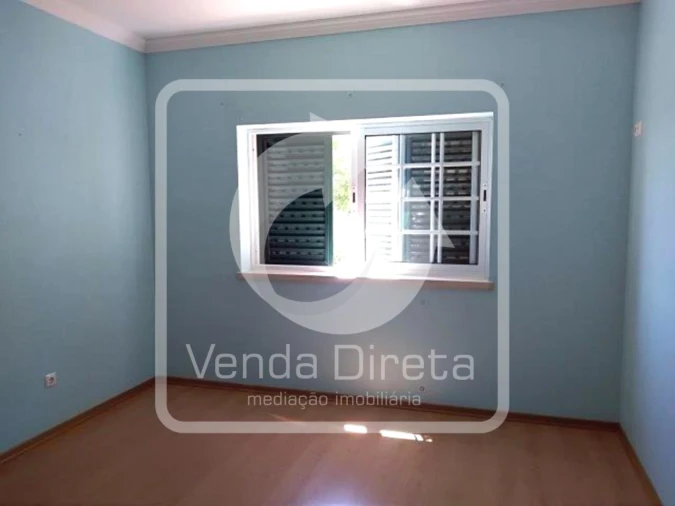 Moradia T3 para Venda em Benavente Foto 11