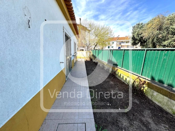 Moradia T3 para Venda em Benavente Foto 41