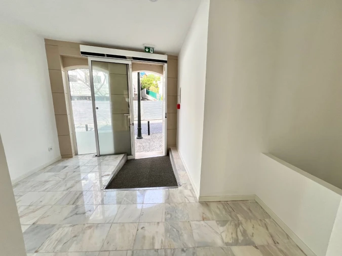 Loja para Arrendamento em Cascais e Estoril Foto 13