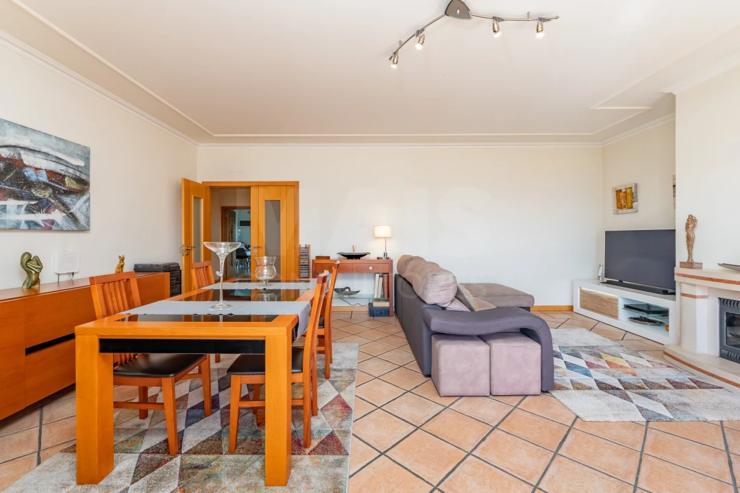 Apartamento T3 para Venda em Vila Franca de Xira Foto 9