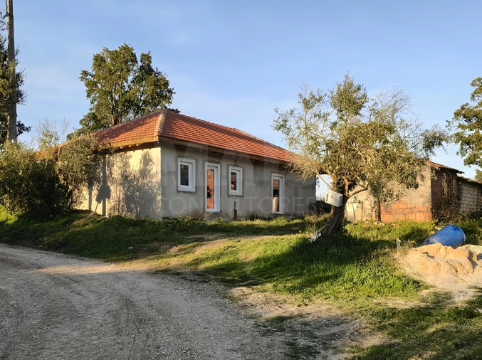 Moradia T2 para Venda em São Sebastião Foto 4