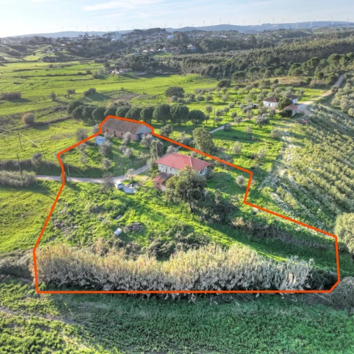 Moradia T2 para Venda em São Sebastião Foto 6