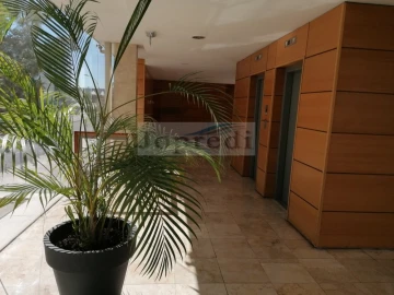 Apartamento T2 para Arrendamento em Campolide