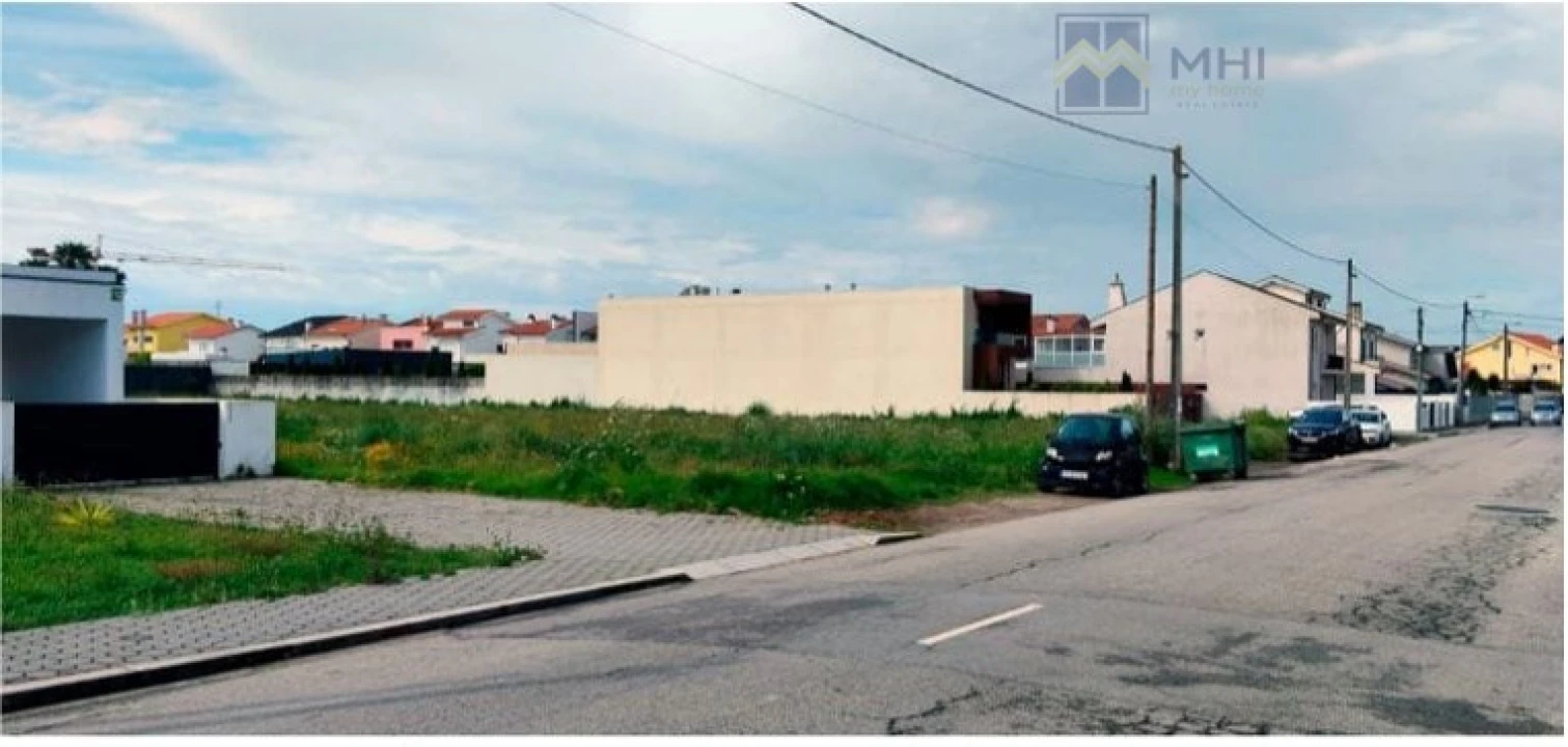 Moradia T3 para Venda em Madalena Foto 7