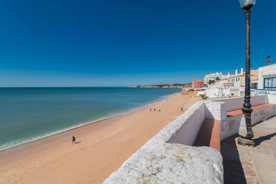 Apartamento T2 para Venda em Armação de Pera Foto 32