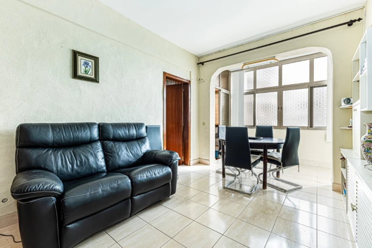 Apartamento T2 para Venda em Armação de Pera Foto 3