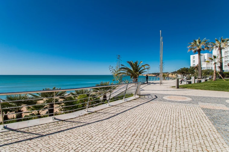 Apartamento T2 para Venda em Armação de Pera Foto 27