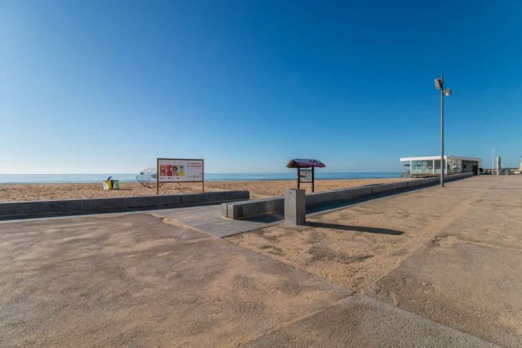 Apartamento T2 para Venda em Armação de Pera Foto 38