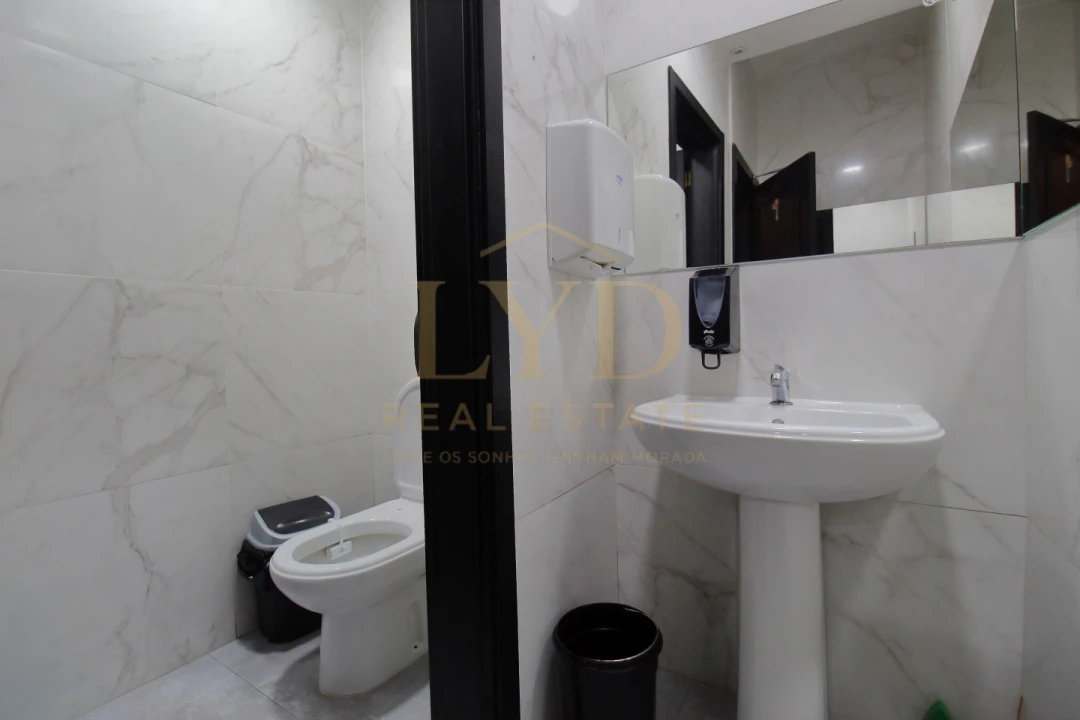 Negócio para Cedência de Quotas em Carvalhosa Foto 9