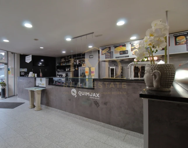 Negócio para Cedência de Quotas em Carvalhosa Foto 1