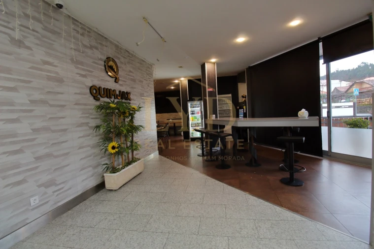 Negócio para Cedência de Quotas em Carvalhosa Foto 2