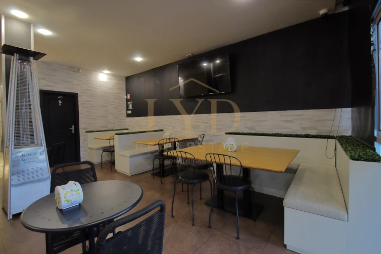 Negócio para Cedência de Quotas em Carvalhosa Foto 6