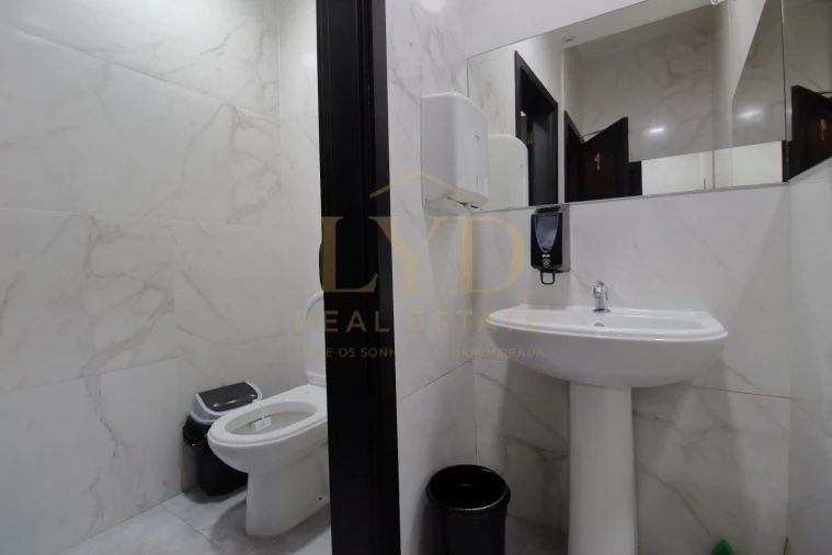 Negócio para Cedência de Quotas em Carvalhosa Foto 9