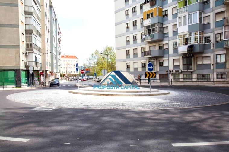 Apartamento T3 para Venda em Benfica Foto 29
