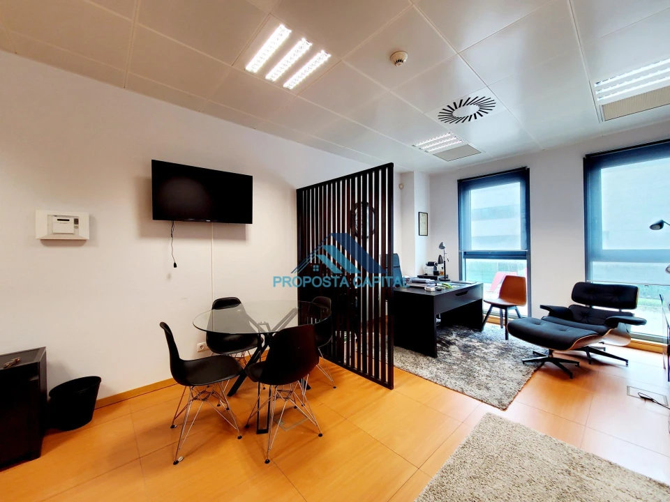 Escritório para Venda em Parque das Nações Foto 1