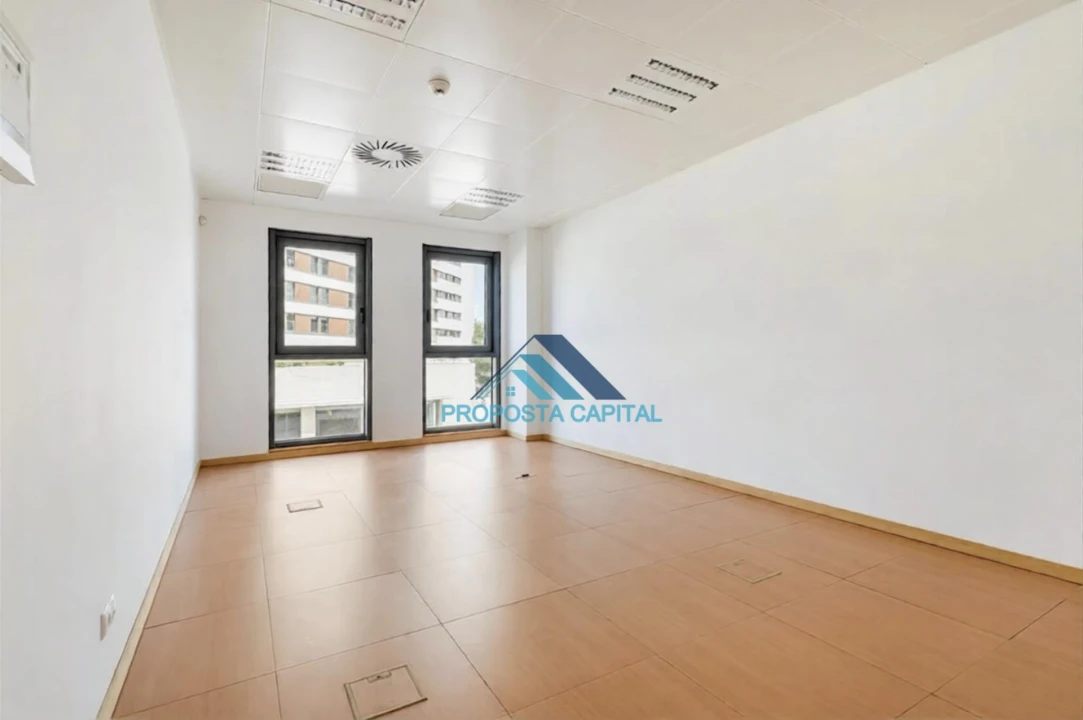 Escritório para Venda em Parque das Nações Foto 16