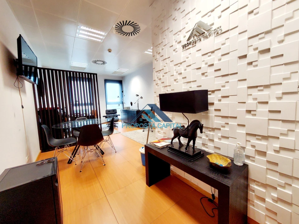 Escritório para Venda em Parque das Nações Foto 2