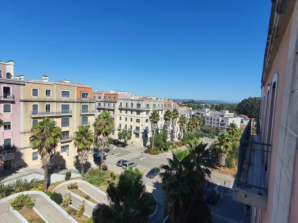 Apartamento T4 para Venda em Oliveira do Douro Foto 22