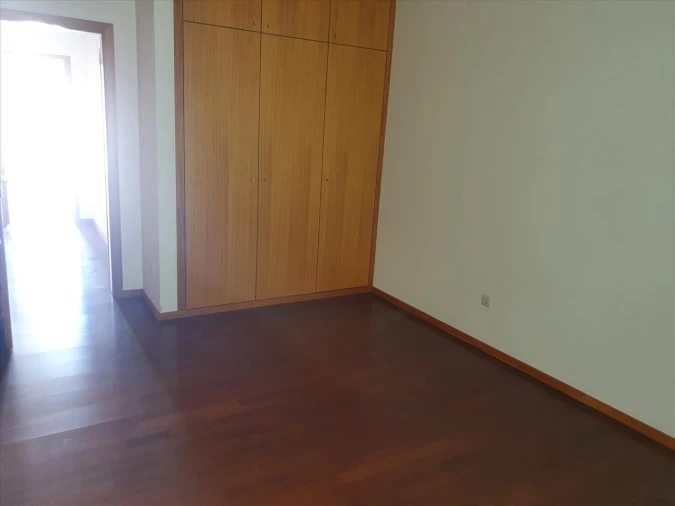 Apartamento T4 para Venda em Oliveira do Douro Foto 12