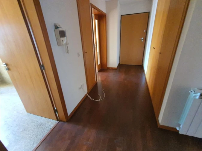 Apartamento T4 para Venda em Oliveira do Douro Foto 2