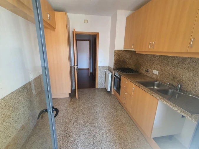 Apartamento T4 para Venda em Oliveira do Douro Foto 6