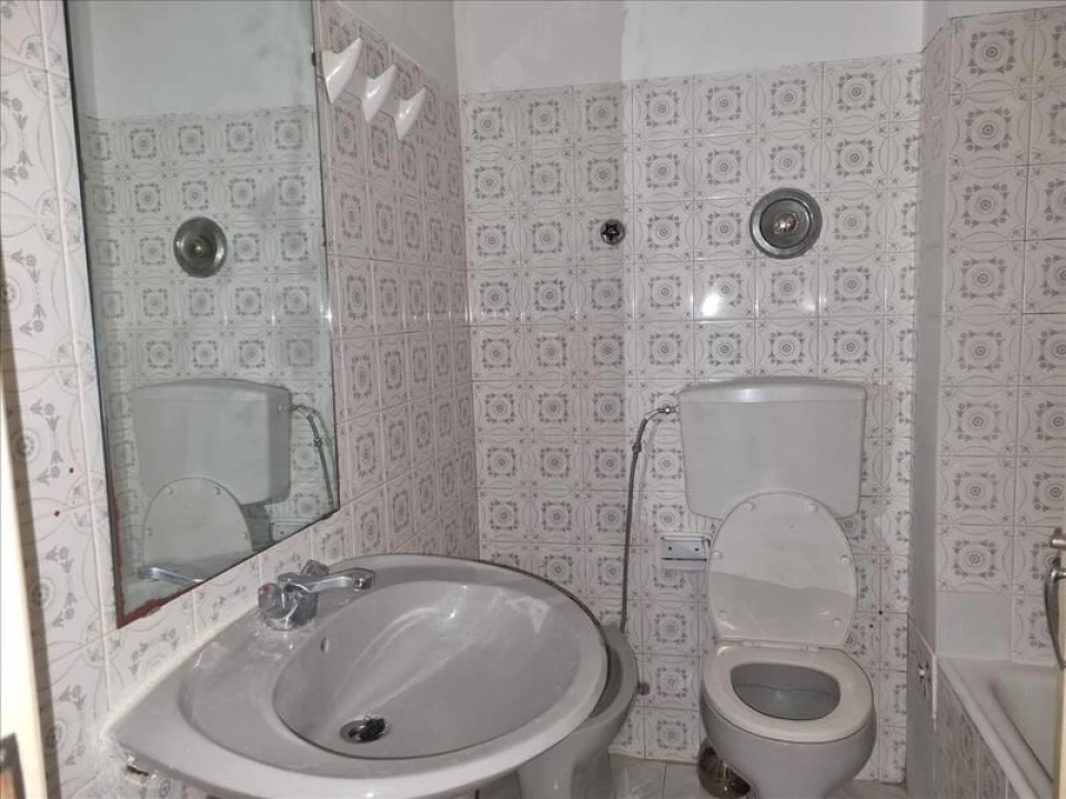 Apartamento T2 para Venda em Porto Salvo Foto 15