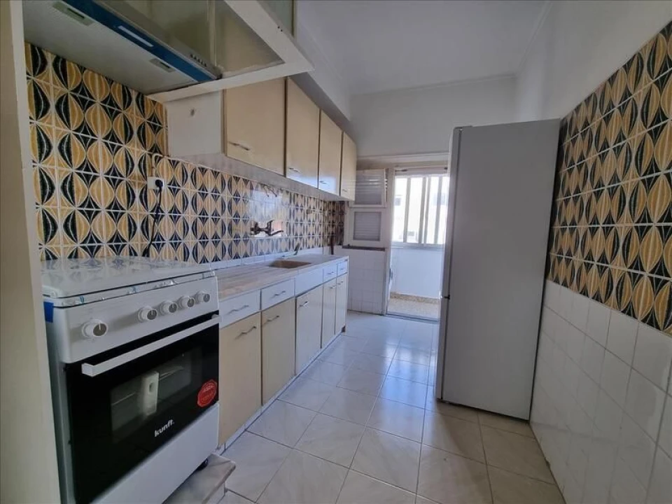 Apartamento T2 para Venda em Porto Salvo Foto 16