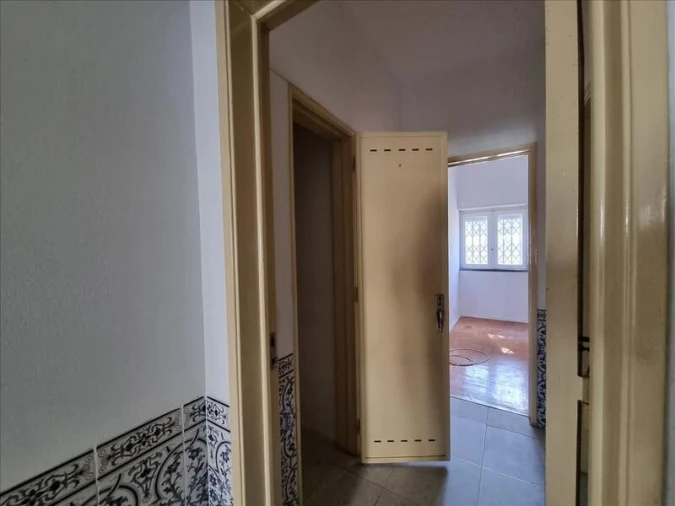 Apartamento T2 para Venda em Porto Salvo Foto 6