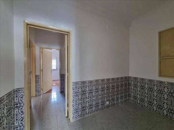 Apartamento T2 para Venda em Porto Salvo Foto 11