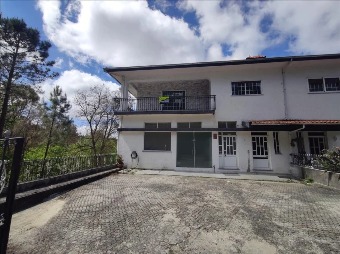 Apartamento T3 para Venda em Carregosa Foto 19