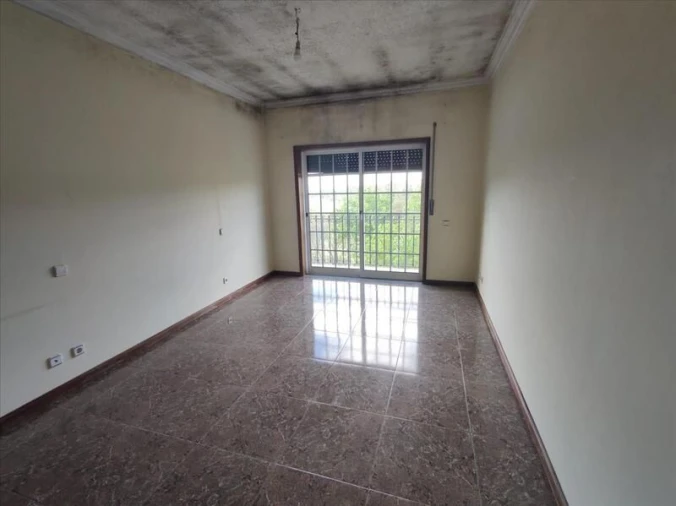 Apartamento T3 para Venda em Carregosa Foto 9
