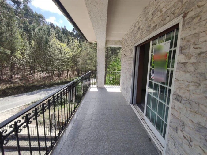 Apartamento T3 para Venda em Carregosa Foto 4