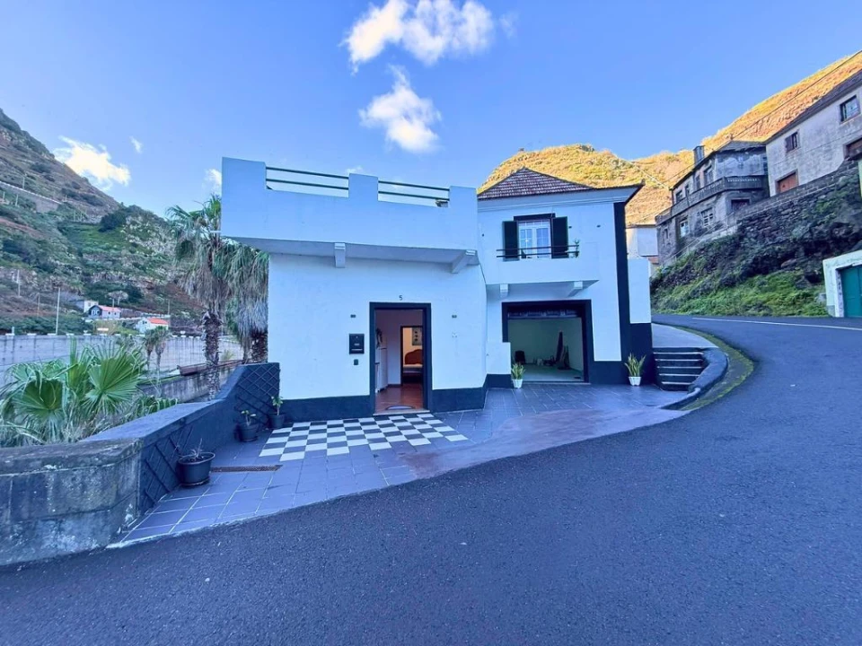 Moradia T3 para Venda em Porto Moniz Foto 30