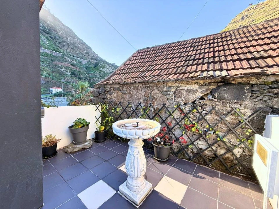 Moradia T3 para Venda em Porto Moniz Foto 6