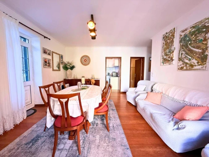 Moradia T3 para Venda em Porto Moniz Foto 11