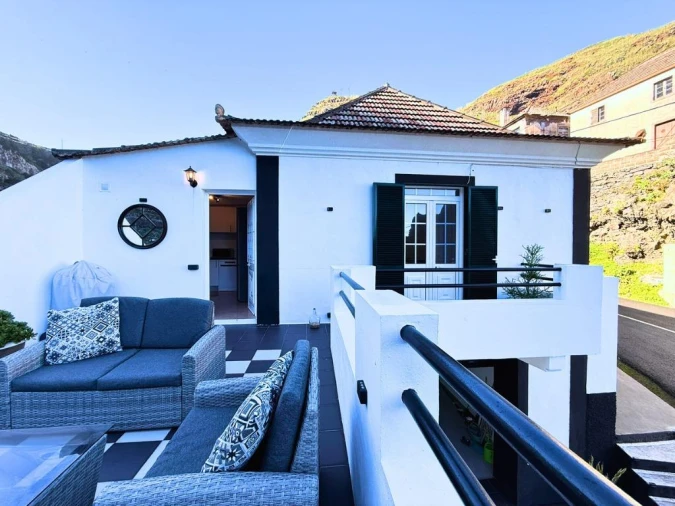 Moradia T3 para Venda em Porto Moniz Foto 2