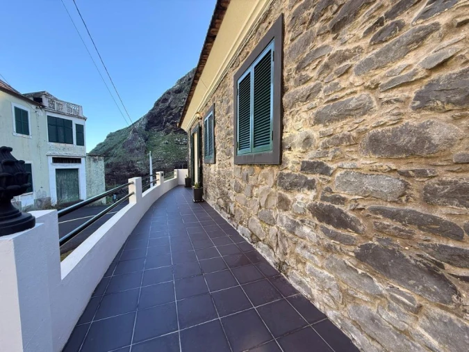 Moradia T3 para Venda em Porto Moniz Foto 7