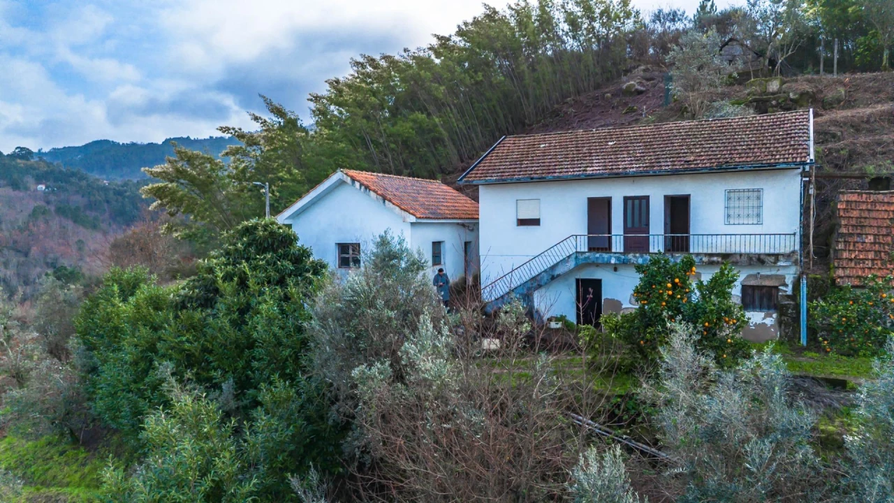 Moradia T3 para Venda em Espírito Santo, Nossa Senhora da Graça e São Simão Foto 11